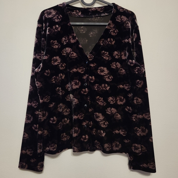 Floral Rose Velvet Button Front Cardigan - Picture 1 of 12